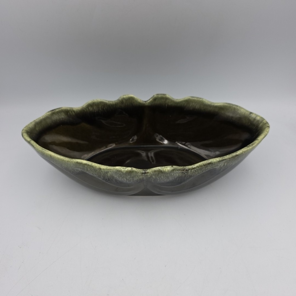 Vintage Hull USA F77 Pottery Green Drip Glaze Console Bowl Planter Oval Scallop